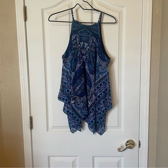 2 for 1.  Lot of two handkerchief hem high neck halter tops sz L paisley EUC - Picture 11 of 11